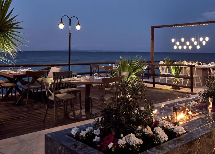 Windmill Bay Hotel